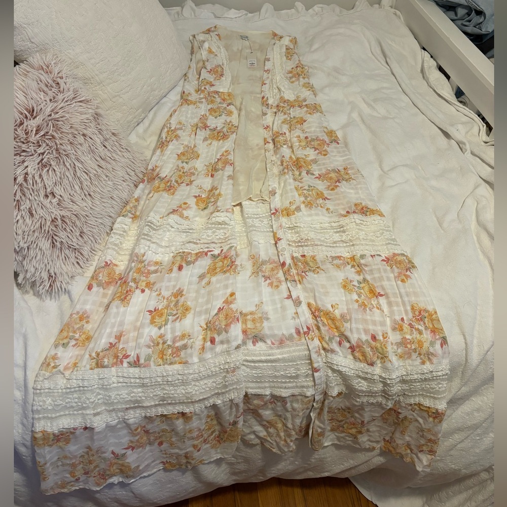 Francesca’s maxi dress. Medium.